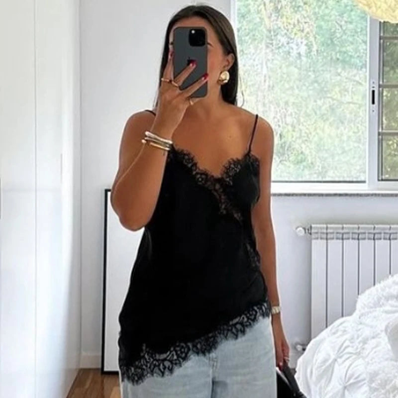 top dentelle asymétrique