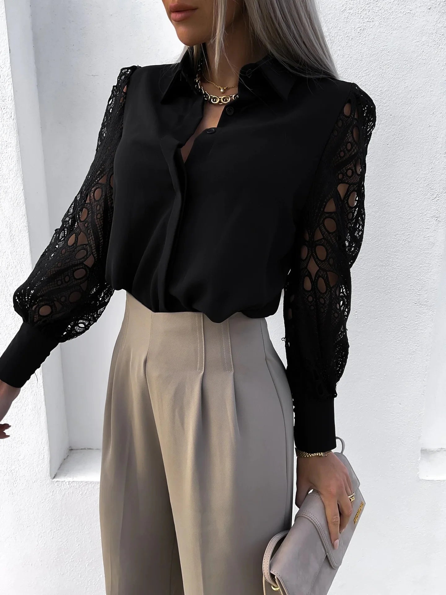 Chemise ample à manches longues et col en V